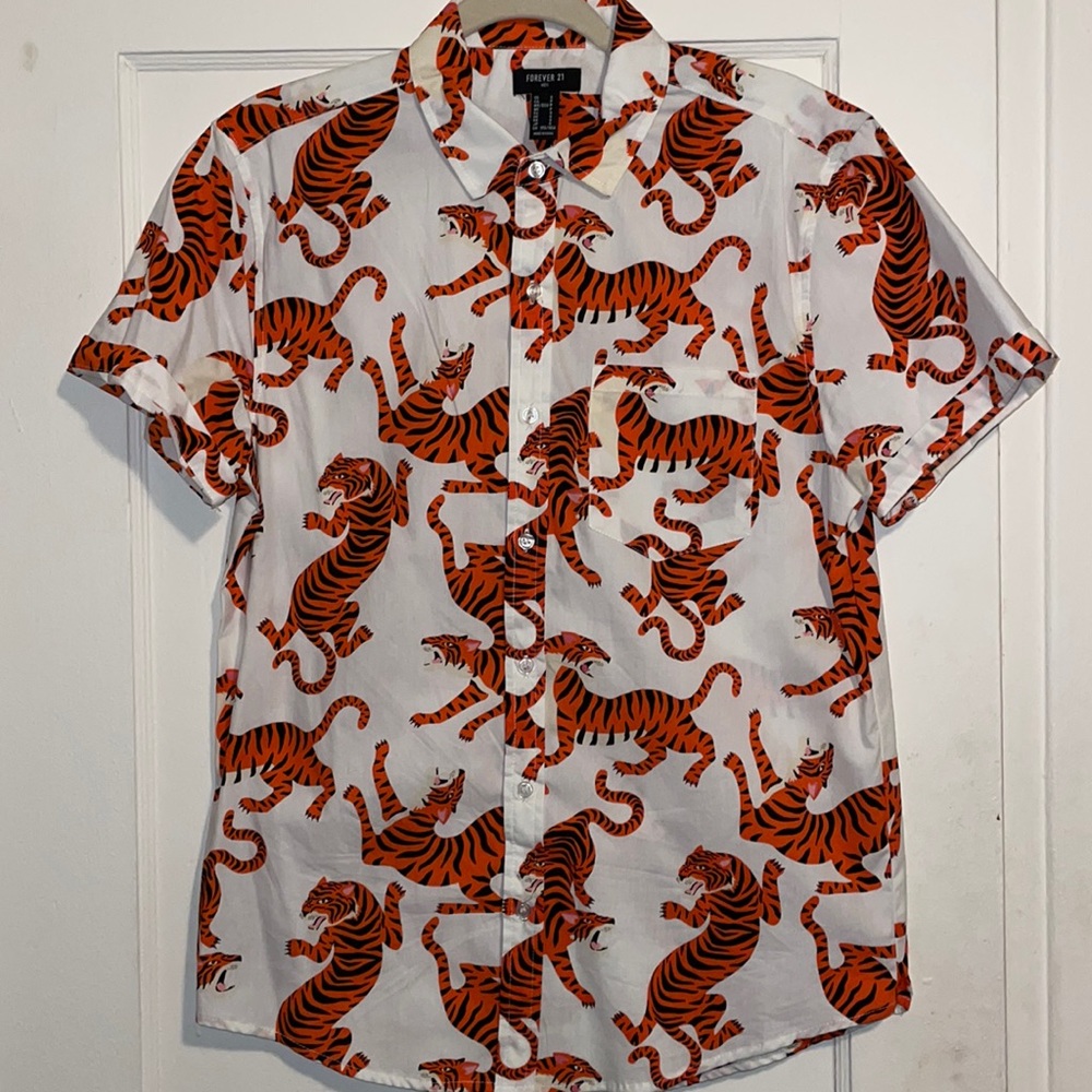 Tiger print shirt. Size Small.